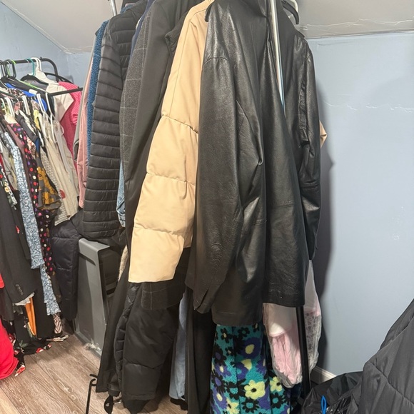 ALERT ALL RESELLERS. Loach pick up only - Picture 7 of 14